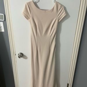 Lulus gown